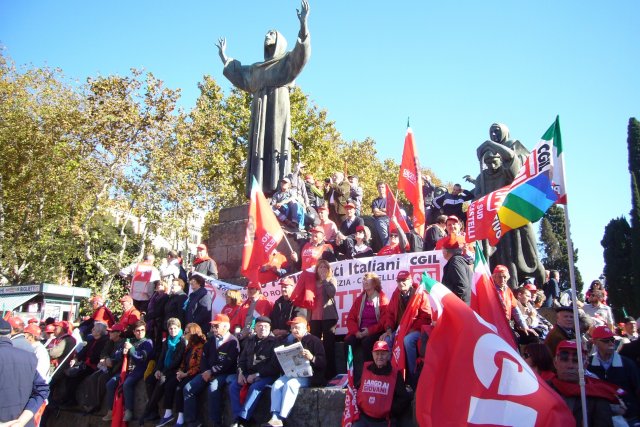 Manifestazione Cgil Roma 25.10.14.Con S. Francesco